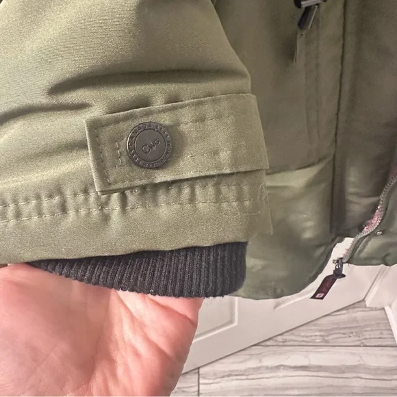 Canada Weathergear Green Hooded Parka Coat Faux Fur Lining Womens size Large - Picture 6 of 7